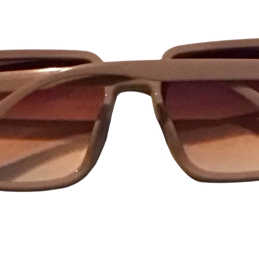 Oversized Square Blush Pink Sunglasses with Gradient Lenses - Picture 3 of 4